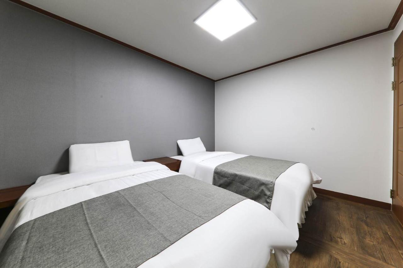 Major Hotel Csedzsu Kültér fotó
