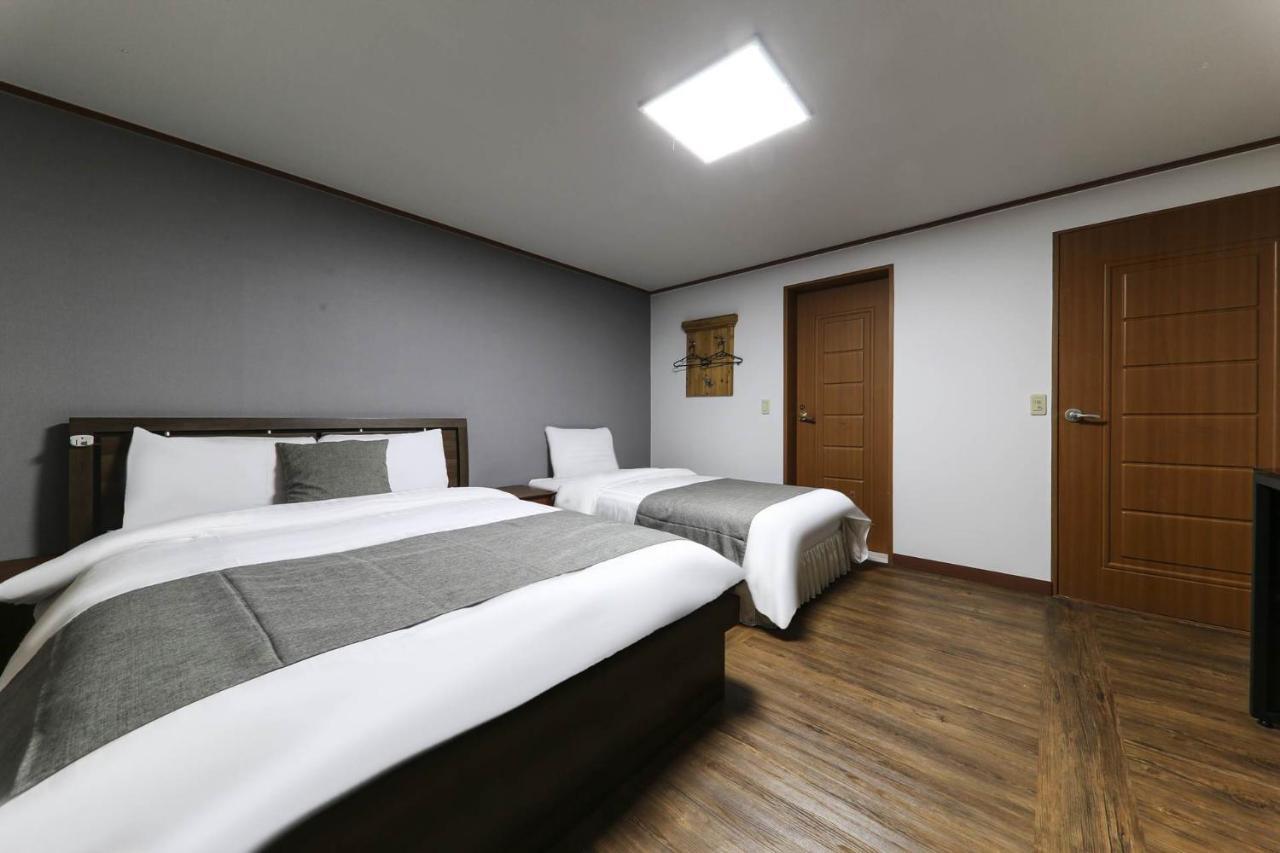 Major Hotel Csedzsu Kültér fotó