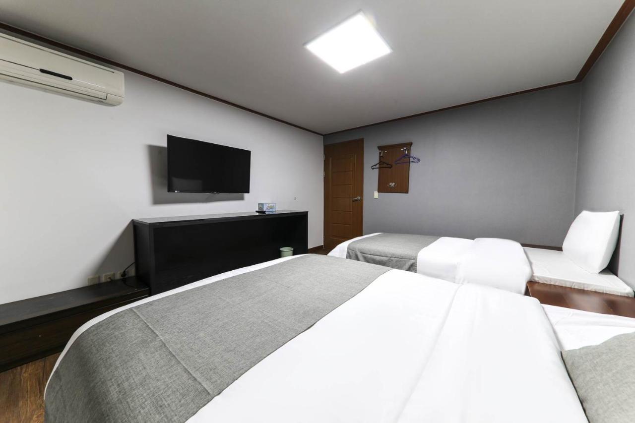 Major Hotel Csedzsu Kültér fotó