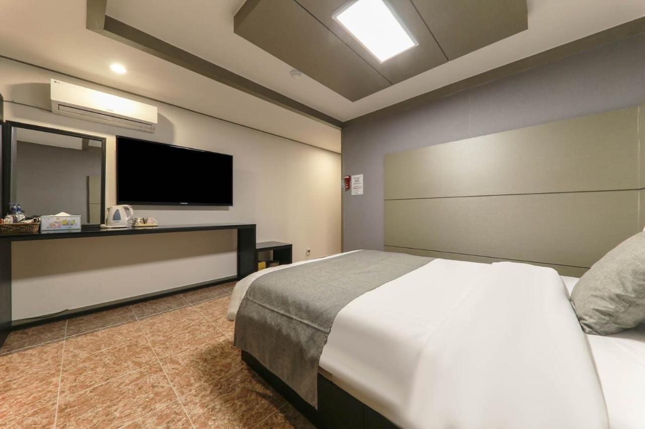 Major Hotel Csedzsu Kültér fotó