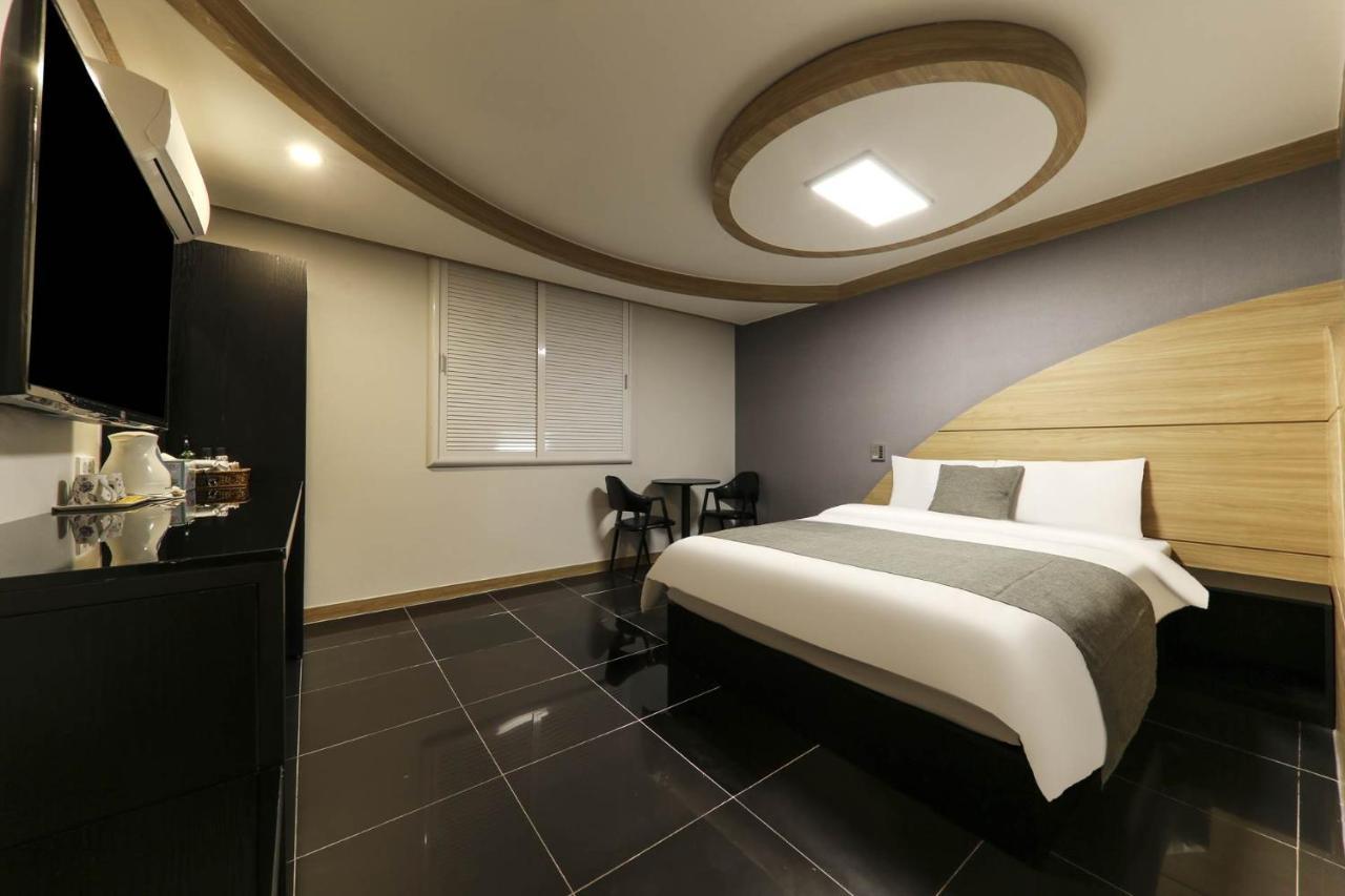 Major Hotel Csedzsu Kültér fotó