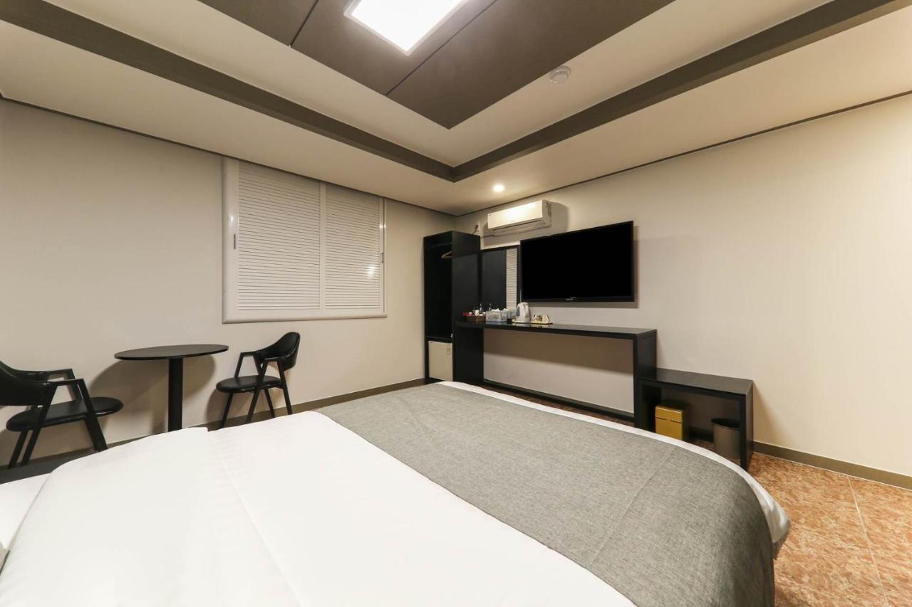 Major Hotel Csedzsu Kültér fotó
