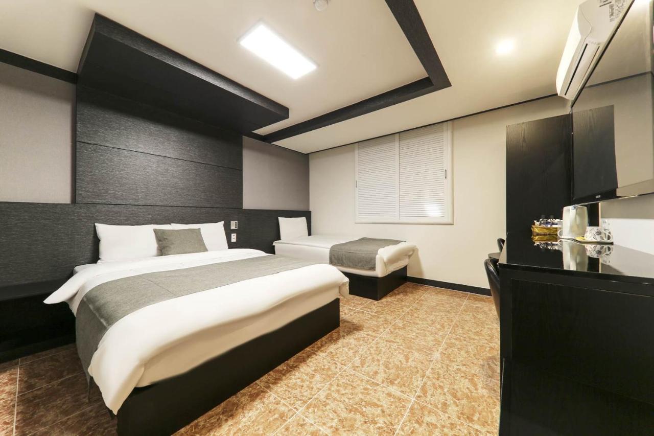 Major Hotel Csedzsu Kültér fotó