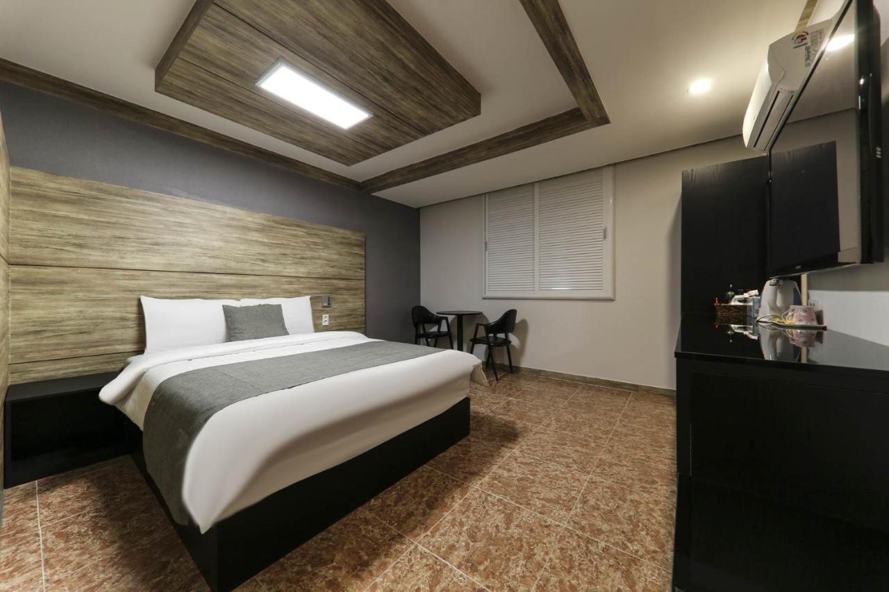 Major Hotel Csedzsu Kültér fotó