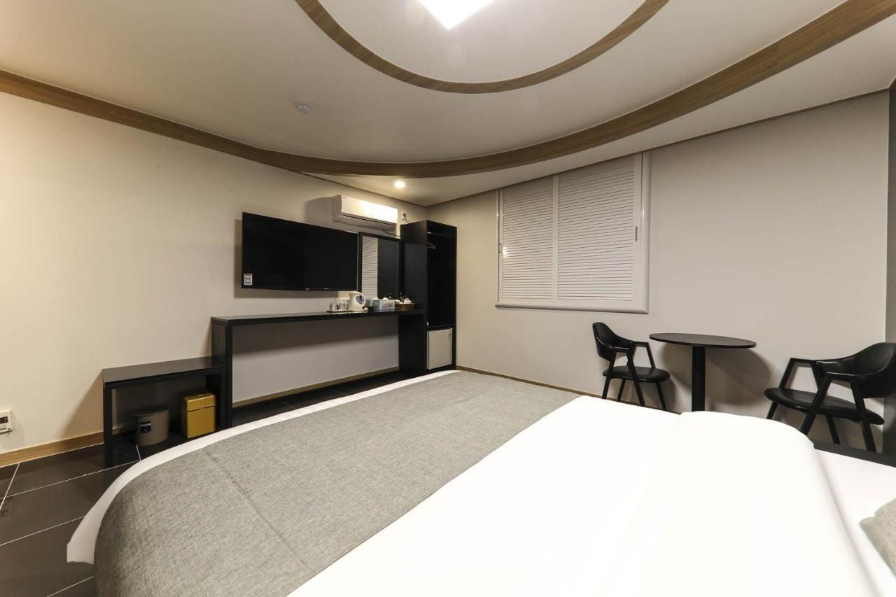 Major Hotel Csedzsu Kültér fotó