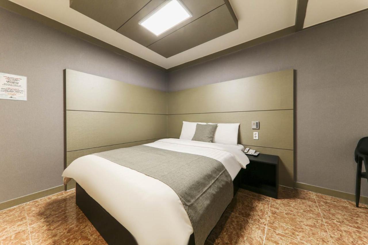 Major Hotel Csedzsu Kültér fotó