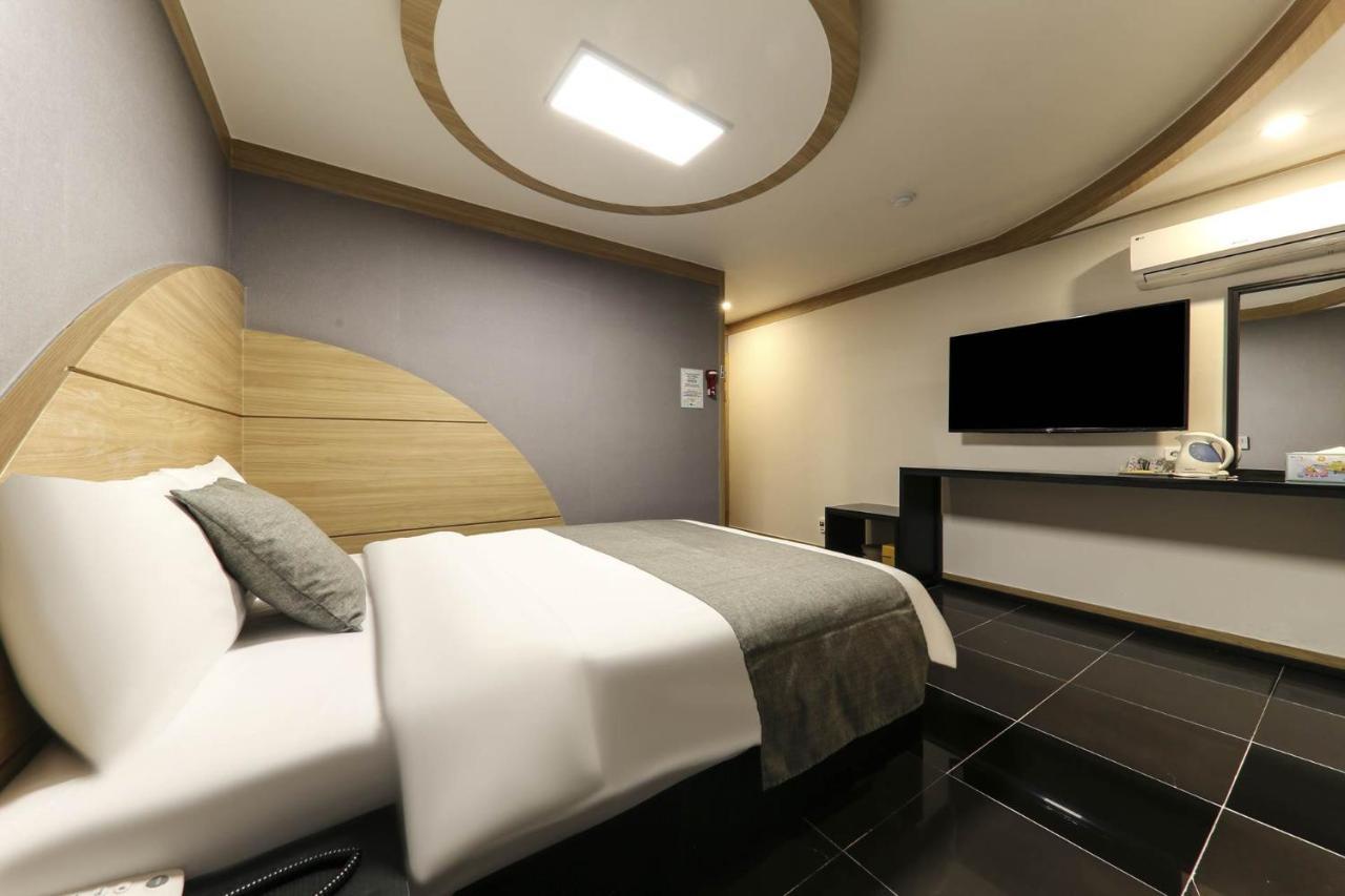 Major Hotel Csedzsu Kültér fotó